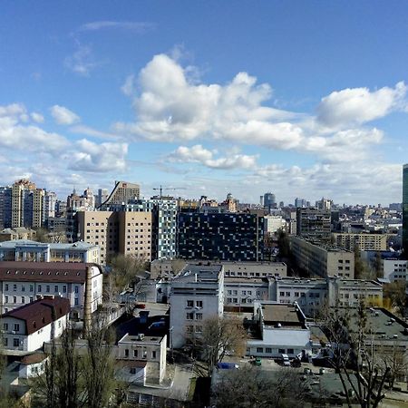 Perfect Apartments M Polytech, Ohmatdet, Parking Kiev Extérieur photo